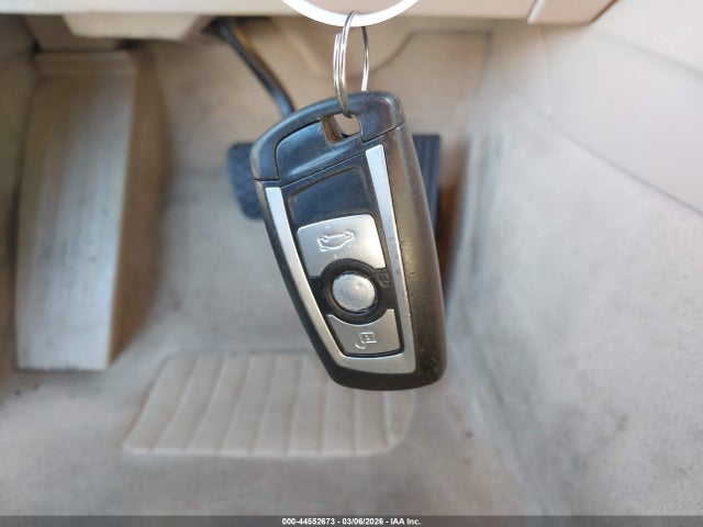 2012 Bmw 328i მანქანა იყიდება აუქციონზე, vin: WBA3C1C51CF430541, აუქციონის ნომერი: 44552673