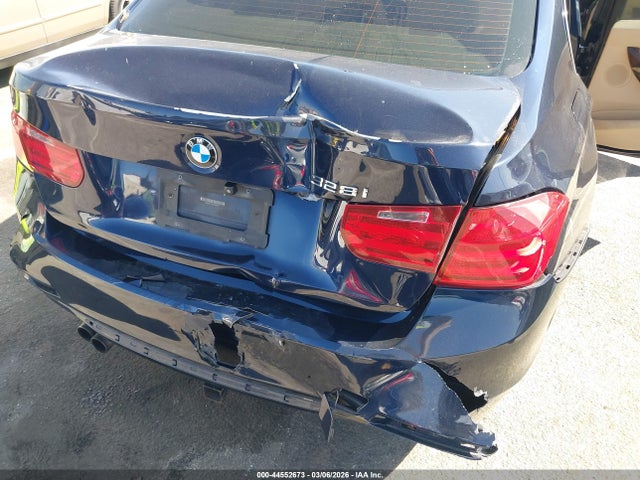2012 Bmw 328i მანქანა იყიდება აუქციონზე, vin: WBA3C1C51CF430541, აუქციონის ნომერი: 44552673