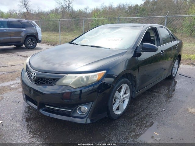 44552693 :رقم المزاد ، 4T1BF1FK4CU098609 vin ، 2012 Toyota Camry Se مزاد بيع