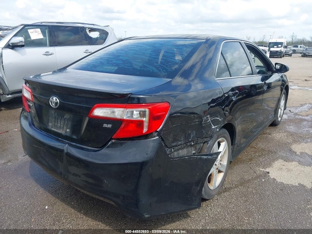 44552693 :رقم المزاد ، 4T1BF1FK4CU098609 vin ، 2012 Toyota Camry Se مزاد بيع