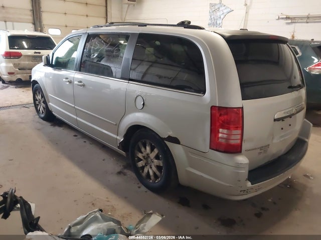 2008 CHRYSLER TOWN & COUNTRY 2A8HR54P68R124037 Photo 2