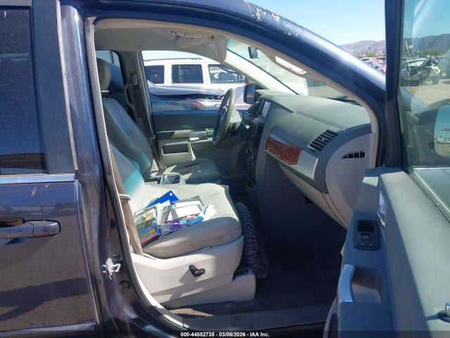 2008 Chrysler Town & Country Touring მანქანა იყიდება აუქციონზე, vin: 2A8HR54P28R666090, აუქციონის ნომერი: 44552735