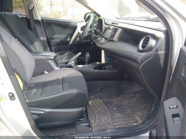 Продажа на аукционе авто 2015 Toyota Rav4 Xle, vin: JTMRFREV2FJ037696, номер лота: 44552739