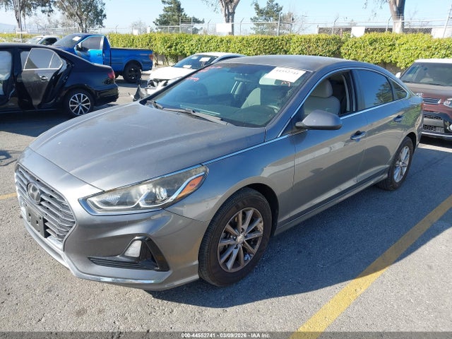 Hyundai SONATA SE 2018 5NPE24AF0JH692503 Image 2
