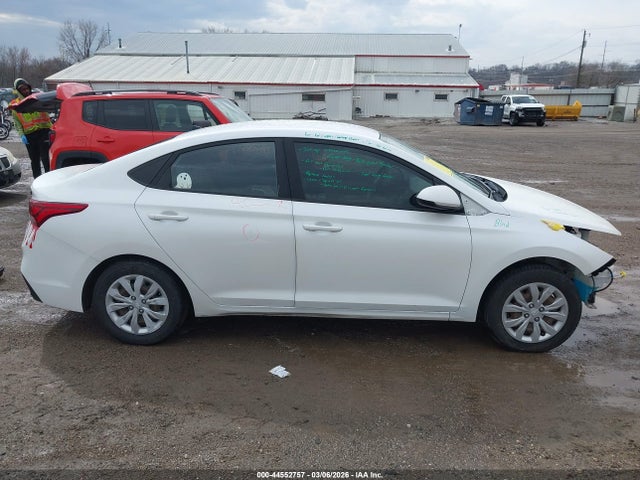 Hyundai ACCENT SE 2019 3KPC24A30KE065514 Image 14
