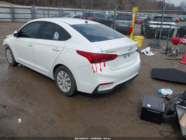 Hyundai ACCENT SE 2019 3KPC24A30KE065514 Image 3