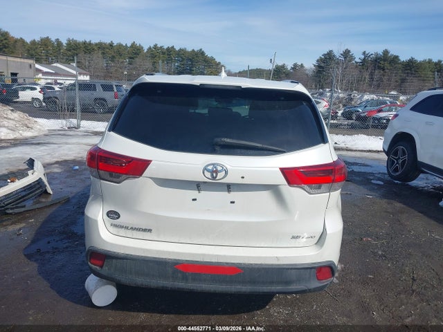Toyota Highlander Se 2018 5TDJZRFH7JS901585 Image 16