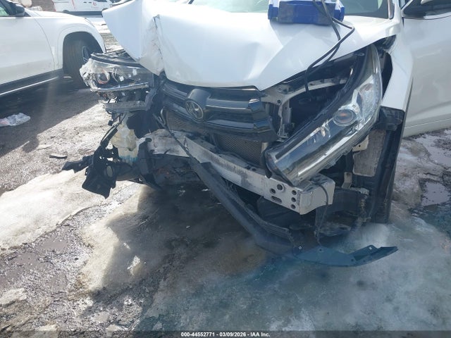 Toyota Highlander Se 2018 5TDJZRFH7JS901585 Image 6