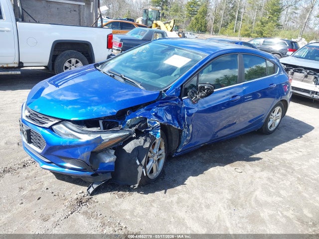 Chevrolet Cruze Lt Auto 2017 3G1BE6SM7HS573357 Image 2