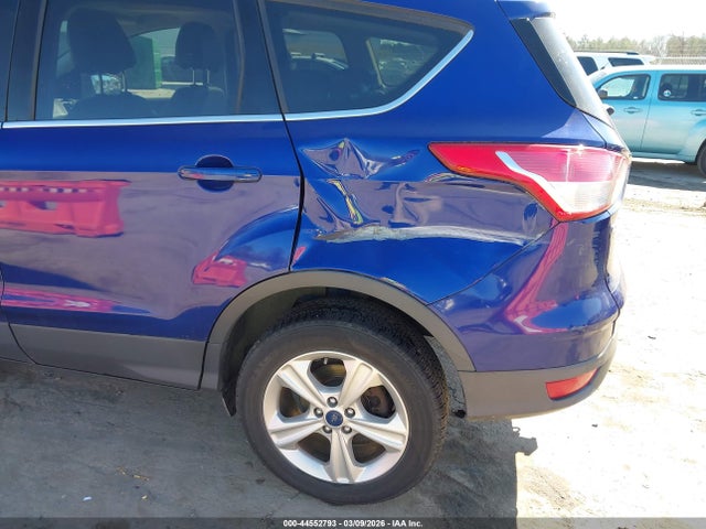 1FMCU9G94FUC21785 Ford ESCAPE SE