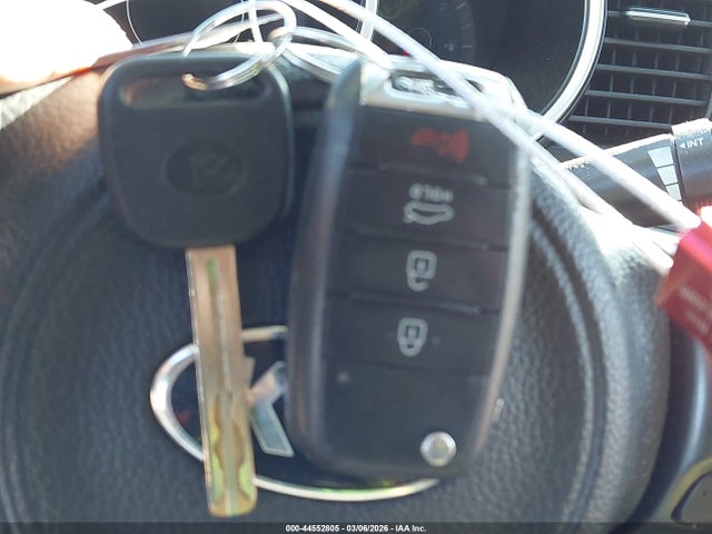 2015 KIA OPTIMA KNAGM4A76F5621760 Photo 10