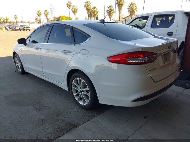 3FA6P0H72JR194982 Ford FUSION SE