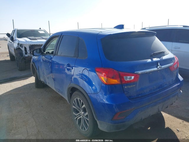 2018 MITSUBISHI OUTLANDER SPORT JA4AR3AW4JU002823 Photo 2