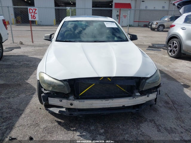 44552838 :رقم المزاد ، WBAFR7C5XDC820376 vin ، 2013 Bmw 535i مزاد بيع