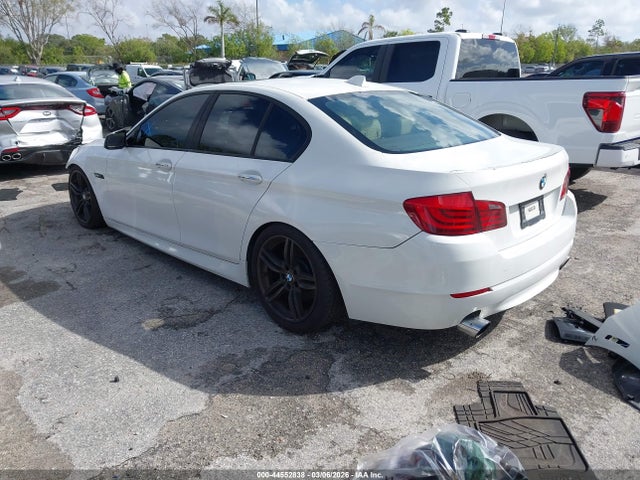 44552838 :رقم المزاد ، WBAFR7C5XDC820376 vin ، 2013 Bmw 535i مزاد بيع