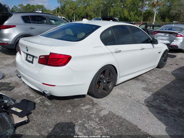 44552838 :رقم المزاد ، WBAFR7C5XDC820376 vin ، 2013 Bmw 535i مزاد بيع