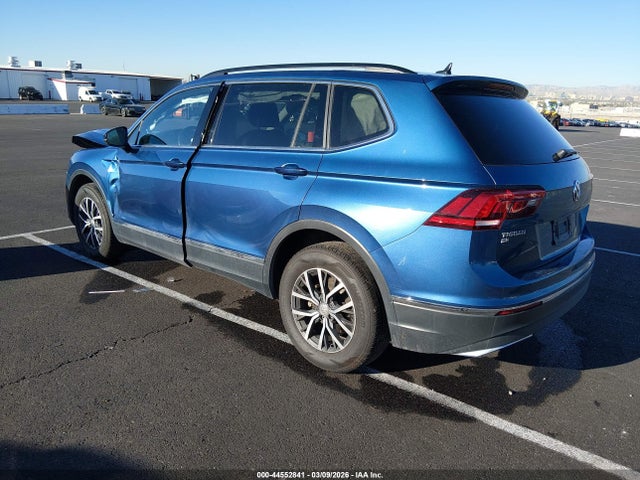 Продаж на аукціоні авто 2018 Volkswagen Tiguan 2.0t Se/2.0t Sel, vin: 3VV2B7AX1JM209884, номер лоту: 44552841