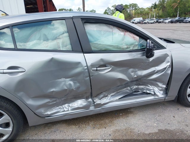 Aukcja sprzedaży 2015 Mazda Mazda3 I Sport, vin: 3MZBM1K70FM207214, numer aukcji: 44552943