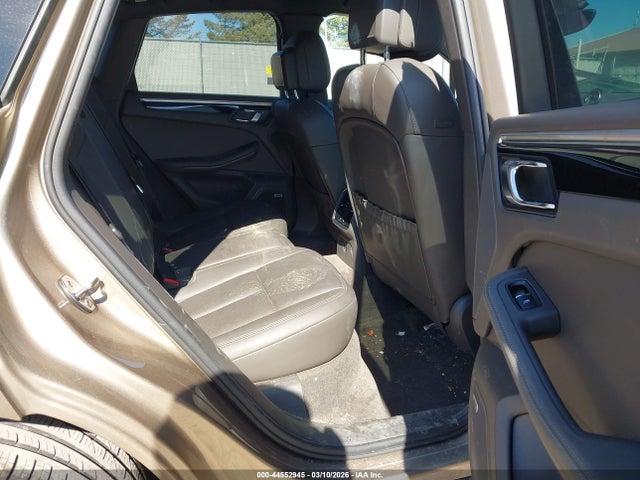2017 PORSCHE MACAN WP1AA2A58HLB82224 Photo 7