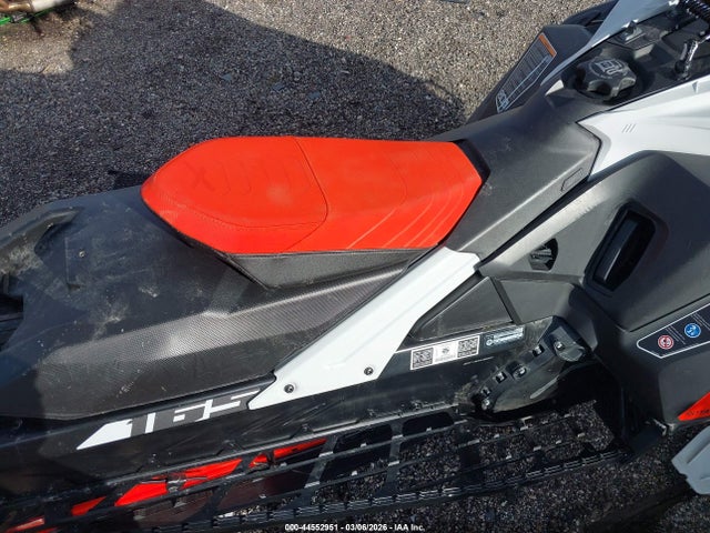 Ski-Doo Summit X 850 2021 2BPSTJMB3MV000563 Image 5