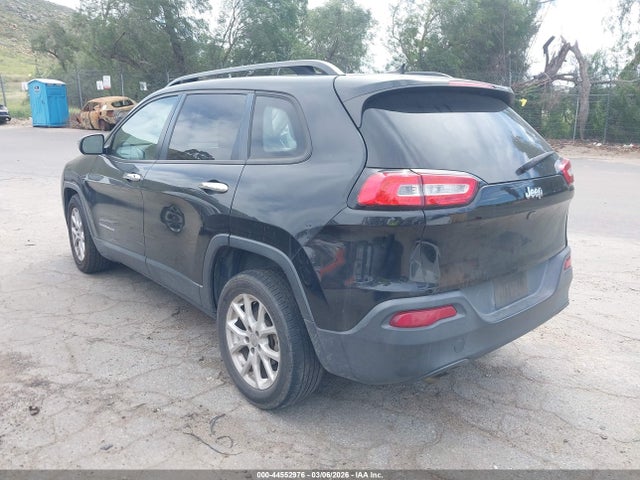 1C4PJLAB5GW274640 Jeep Cherokee Sport