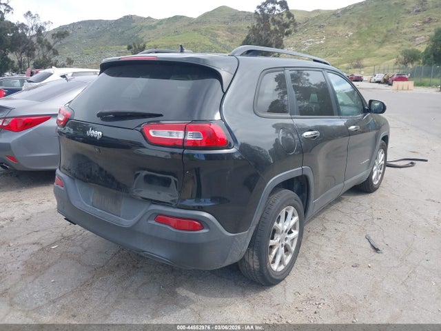 1C4PJLAB5GW274640 Jeep Cherokee Sport