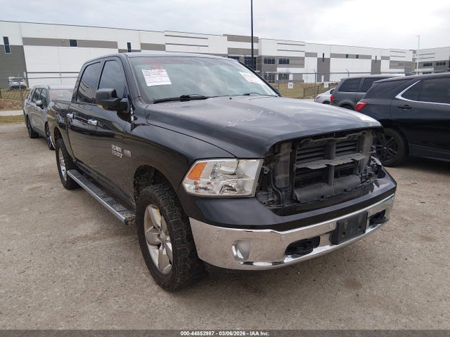 2015 RAM 1500 1C6RR7LT6FS767982