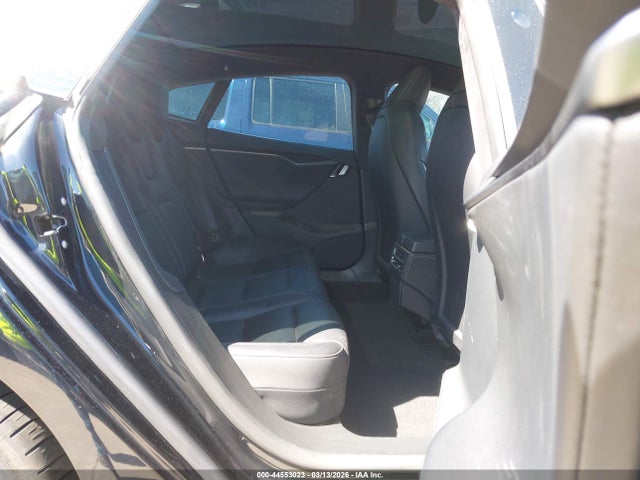 44553023 :رقم المزاد ، 5YJSA1E22LF370555 vin ، 2020 Tesla Model S مزاد بيع