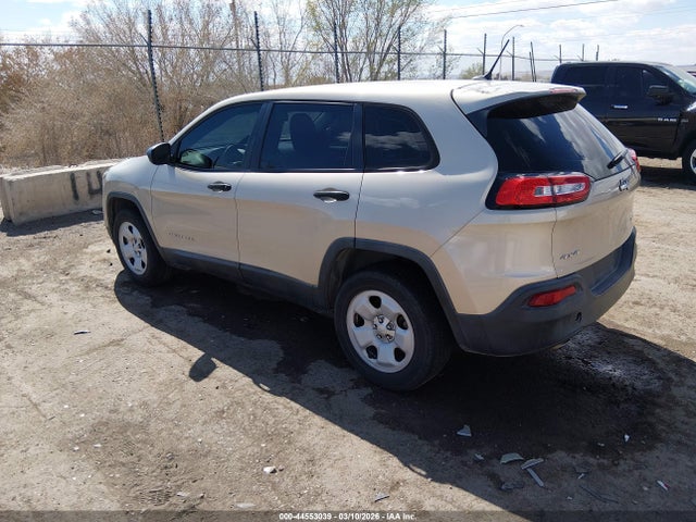 1C4PJMAB9EW233589 Jeep Cherokee Sport
