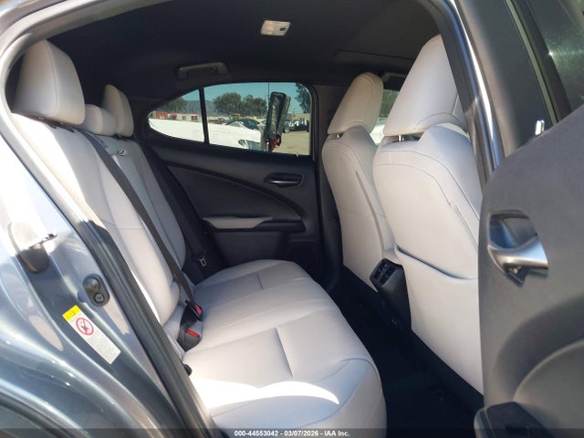 Продаж на аукціоні авто 2019 Lexus Ux 200, vin: JTHY3JBH3K2005895, номер лоту: 44553042