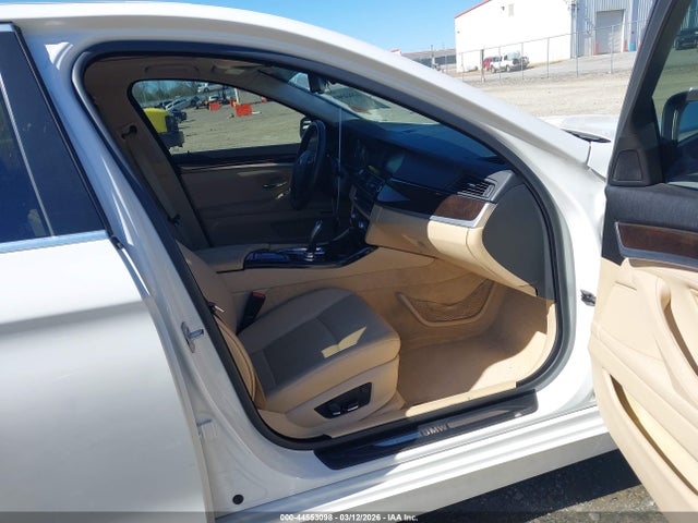 2013 Bmw 528i მანქანა იყიდება აუქციონზე, vin: WBAXG5C59DD230713, აუქციონის ნომერი: 44553098