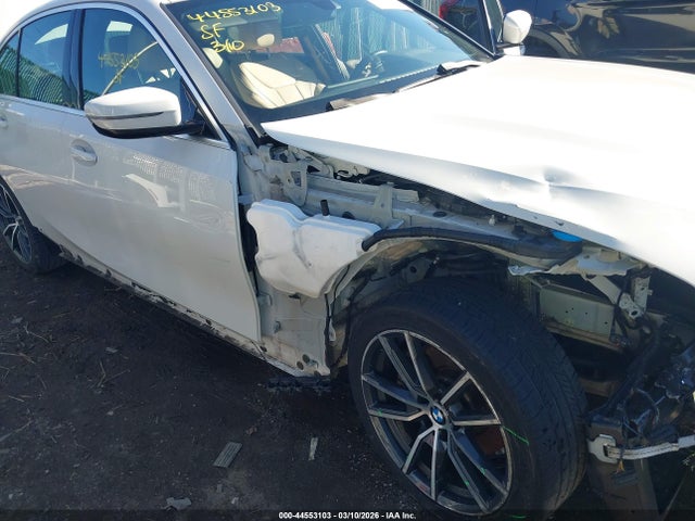 44553103 :رقم المزاد ، 3MW5R7J00L8B24943 vin ، 2020 Bmw 330i Xdrive مزاد بيع