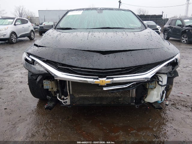 1G1ZD5ST9NF116164 Chevrolet Malibu Fwd Lt