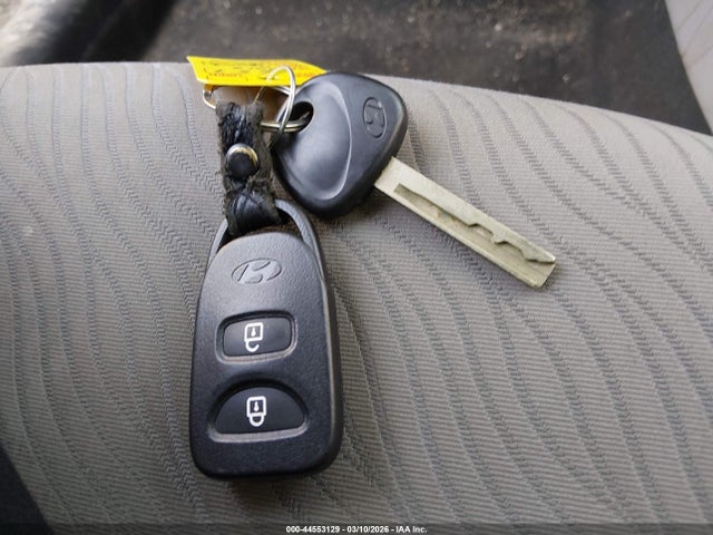 44553129 :رقم المزاد ، KMHCU4AE6CU136080 vin ، 2012 Hyundai Accent Gls مزاد بيع