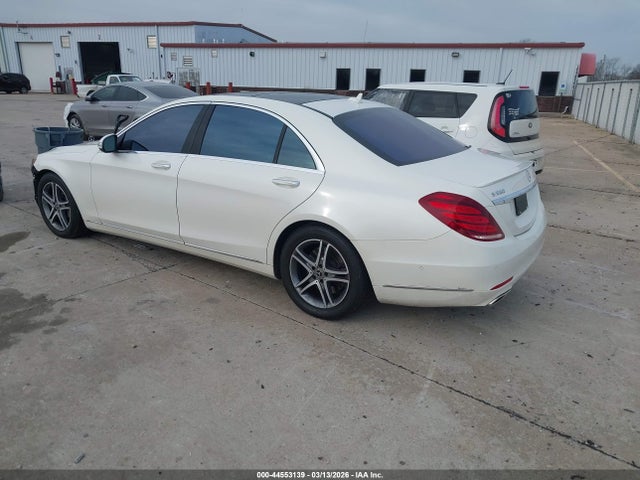 2016 MERCEDES-BENZ S 550 WDDUG8FB5GA209779 Photo 2