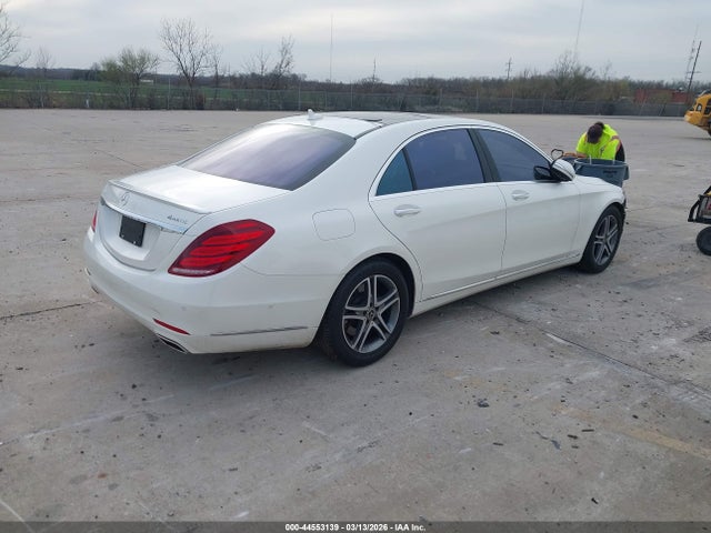 2016 MERCEDES-BENZ S 550 WDDUG8FB5GA209779 Photo 3