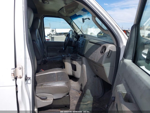 Ford E-250 Commercial 2014 1FTNS2EW3EDA71119 Image 5
