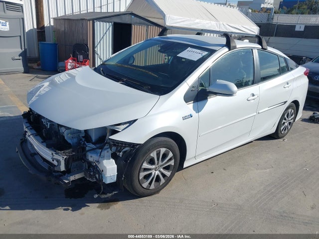 JTDKAMFP7N3198163 Toyota Prius Prime Xle