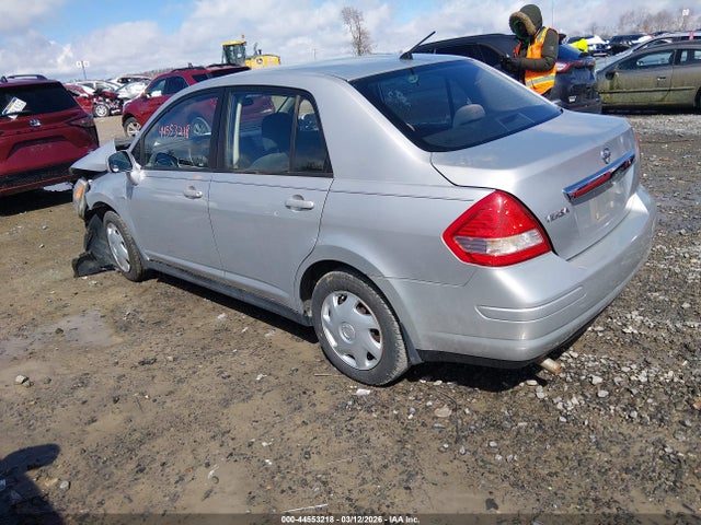 2010 NISSAN VERSA 3N1BC1AP4AL380405 Photo 2