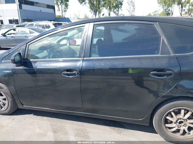 Toyota Prius V Four 2016 JTDZN3EU6GJ044241 Image 15