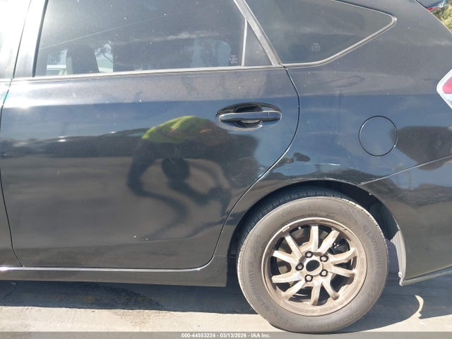 Toyota Prius V Four 2016 JTDZN3EU6GJ044241 Image 19