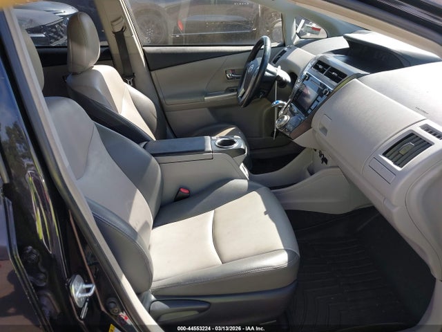Toyota Prius V Four 2016 JTDZN3EU6GJ044241 Image 5
