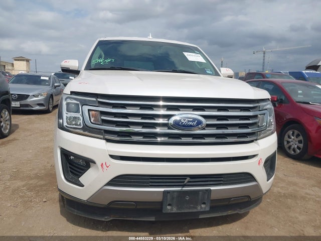 1FMJU1HT1JEA70944 Ford Expedition Xlt