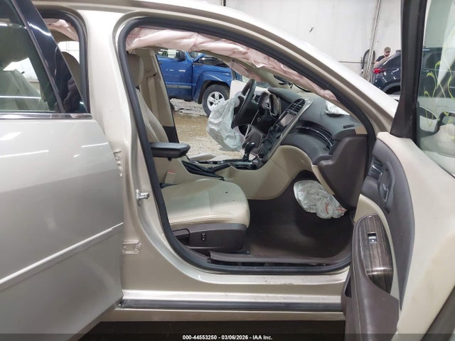 44553250 :رقم المزاد ، 1G11C5SL8FF177216 vin ، 2015 Chevrolet Malibu 1lt مزاد بيع