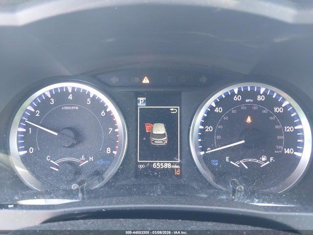 5TDZARFH3KS054821 Toyota Highlander Le