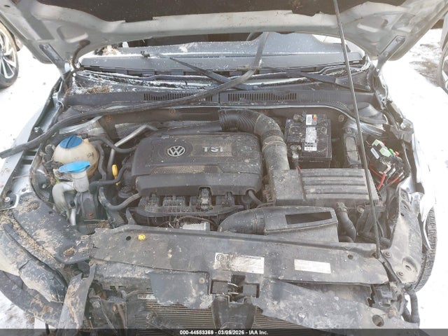 44553369 :رقم المزاد ، 3VWD17AJ7FM286544 vin ، 2015 Volkswagen Jetta 1.8t Se مزاد بيع
