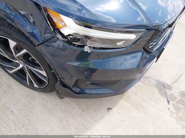 2022 VOLVO XC40 YV4AC2HMXN2646136 Photo 5