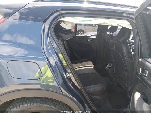 2022 VOLVO XC40 YV4AC2HMXN2646136 Photo 7
