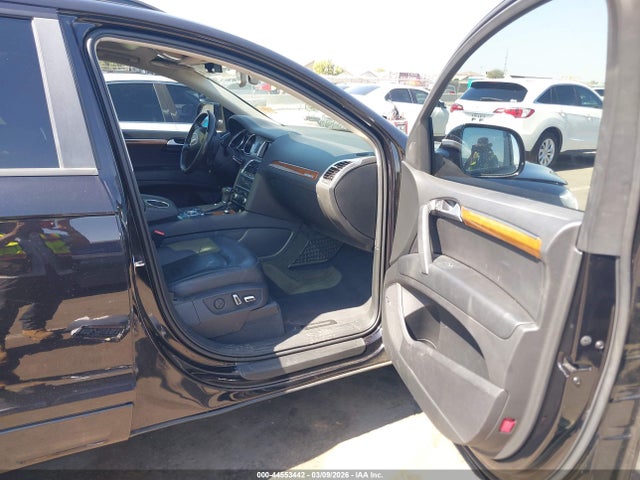 2015 AUDI Q7 WA1LMAFEXFD032735 Photo 4