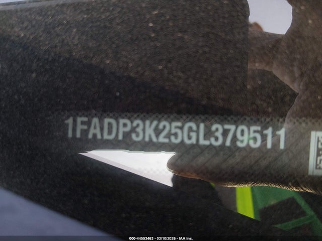 1FADP3K25GL379511 Ford FOCUS SE